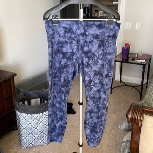Athleta Powervita Tie Dye Salutation 7/8 Tights